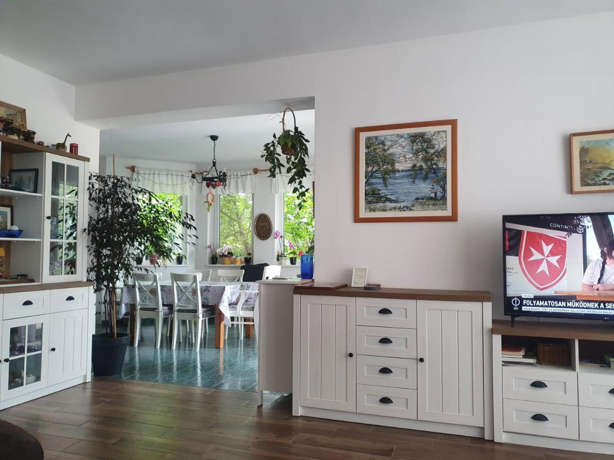 Feher Rozsa Apartman Cserszegtomaj Exteriör bild